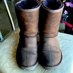 Ugg classic rain and snow boots